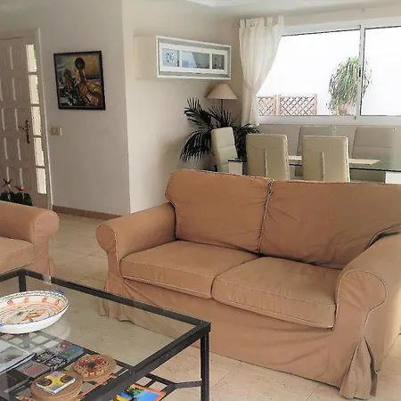 Villa 4 * A Beautiful Villa With Private Solar Heated Pool, Air-Conditioned & Wi Fi * Maspalomas (Gran Canaria)