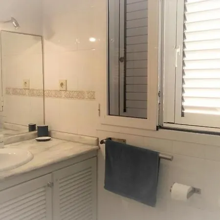 Villa Villa 4 * A Beautiful Villa With Private Solar Heated Pool, Air-Conditioned & Wi Fi