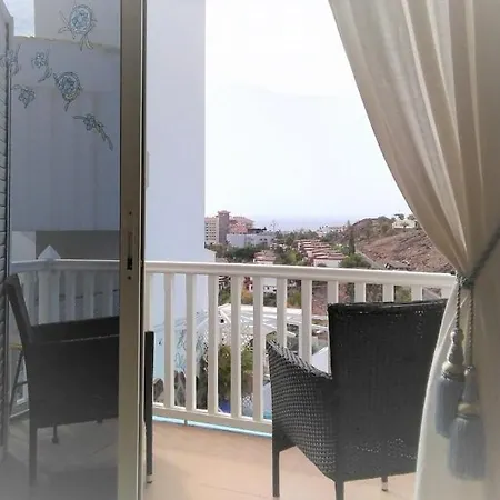 Villa 4 * A Beautiful Villa With Private Solar Heated Pool, Air-Conditioned & Wi Fi *