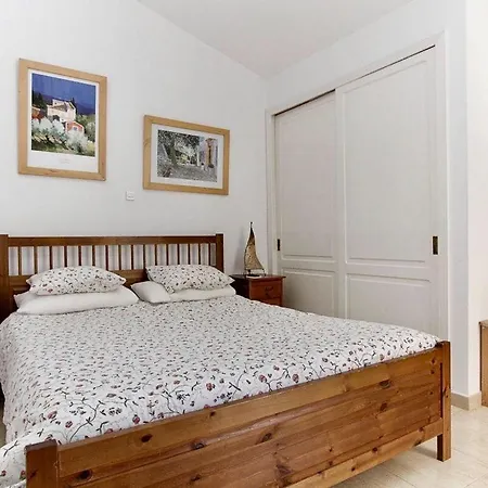 Villa 4 * A Beautiful Villa With Private Solar Heated Pool, Air-Conditioned & Wi Fi