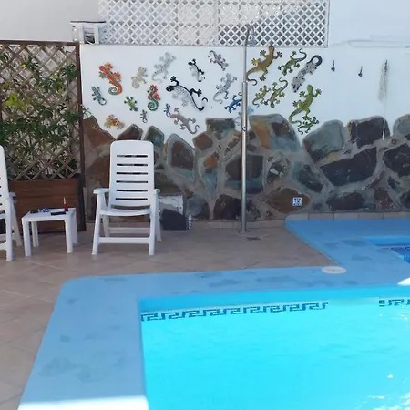 Villa Villa 4 * A Beautiful Villa With Private Solar Heated Pool, Air-Conditioned & Wi Fi